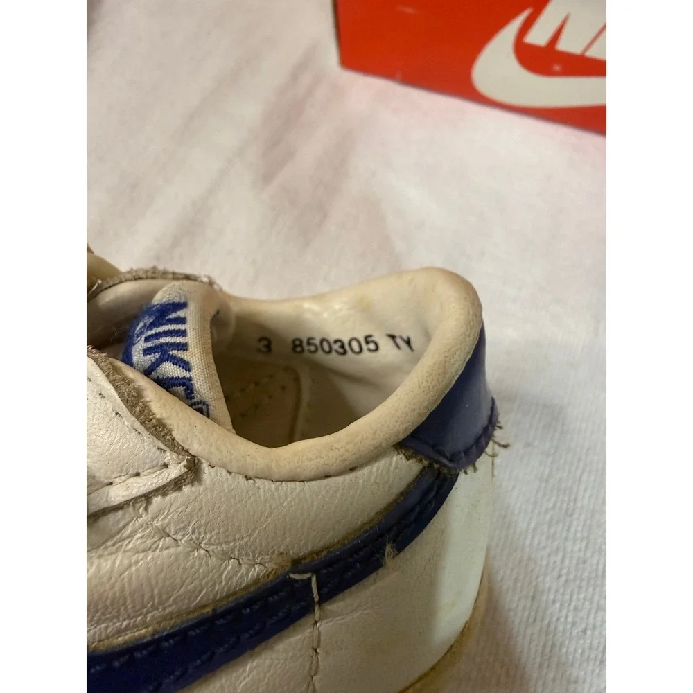Vintage 1985 Nike Romp Baby Sneakers White Royal Blue 850305 TY Size 3C with Box